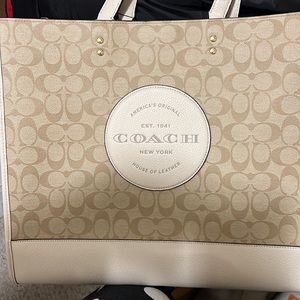 Coach Dempsey in white Signature Canvas